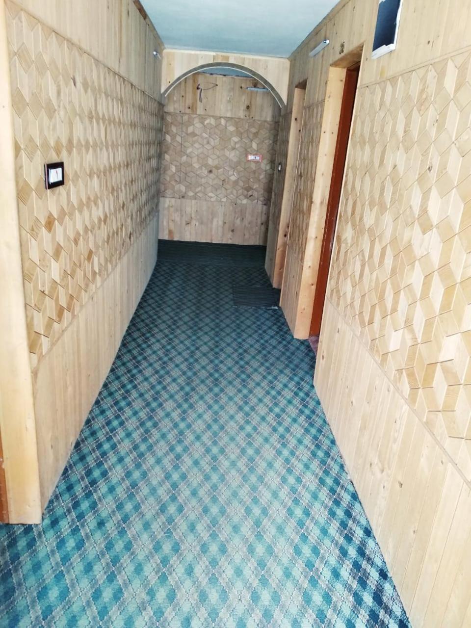 Pahalgām Hotel King Palace מראה חיצוני תמונה