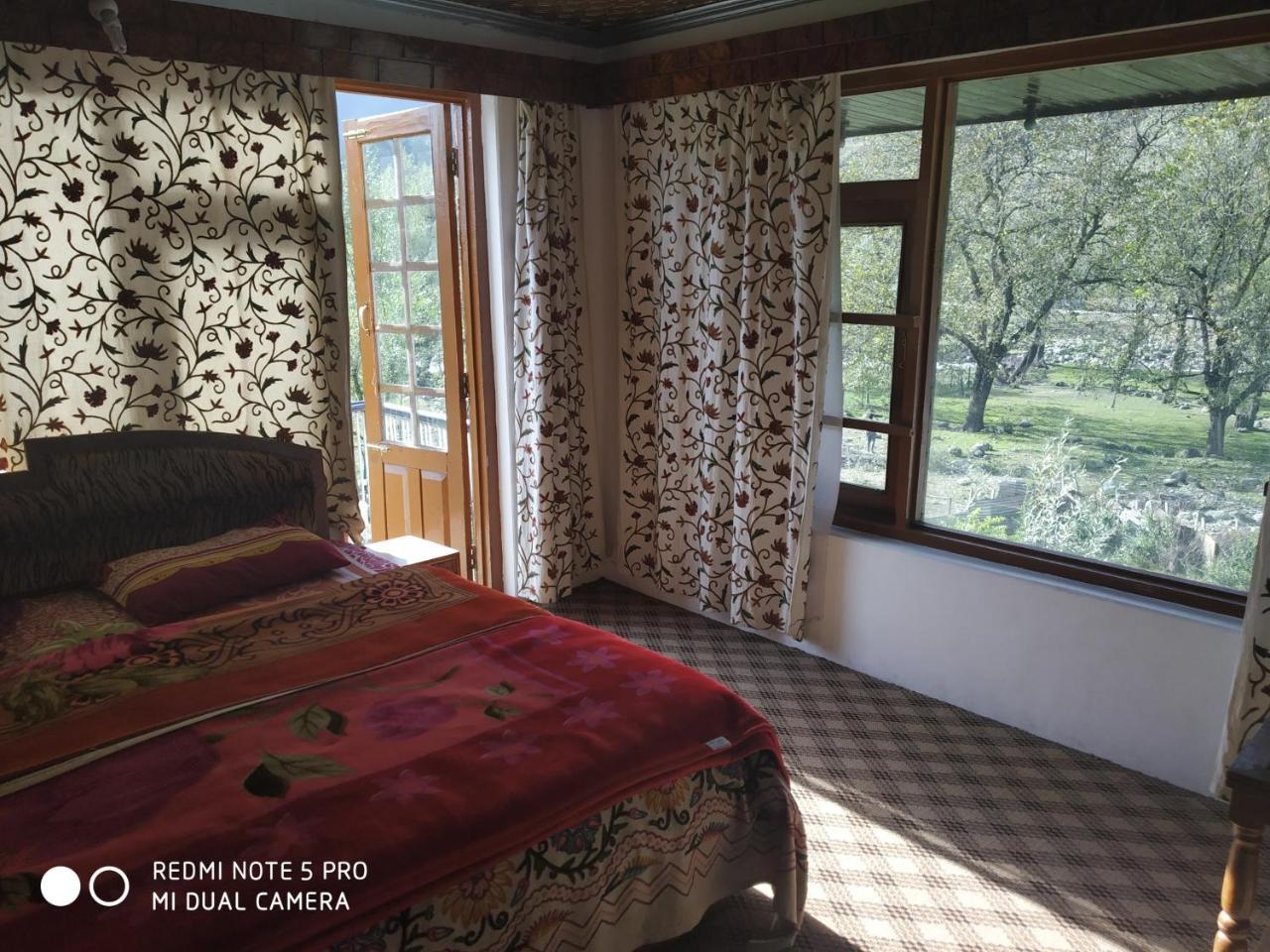 Pahalgām Hotel King Palace מראה חיצוני תמונה