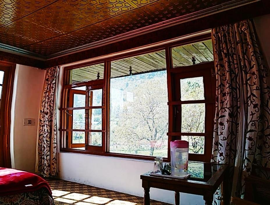 Pahalgām Hotel King Palace מראה חיצוני תמונה