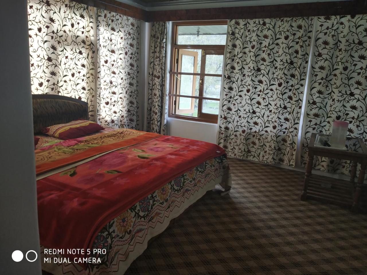Pahalgām Hotel King Palace מראה חיצוני תמונה